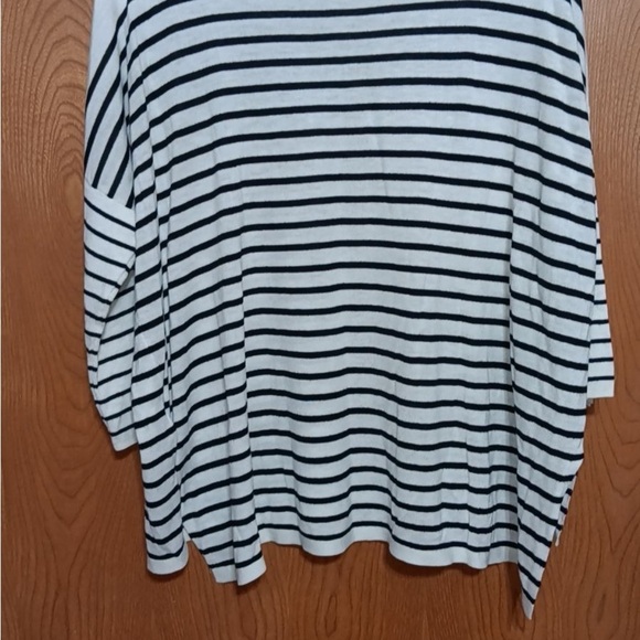 H&M lightweight boatneck sweater white with black stripes Small - Picture 2 of 3